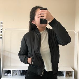 Black cropped bomber